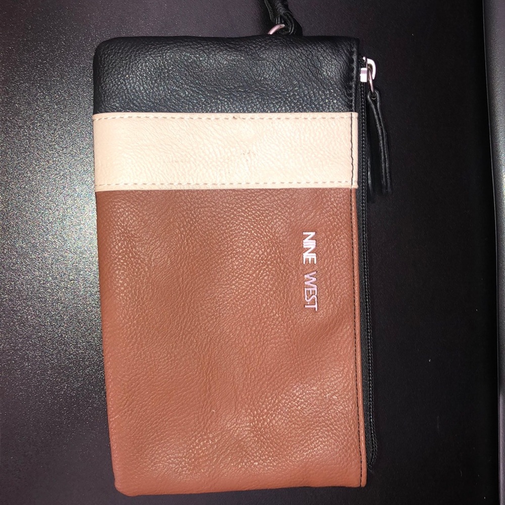 Nine West wristlet